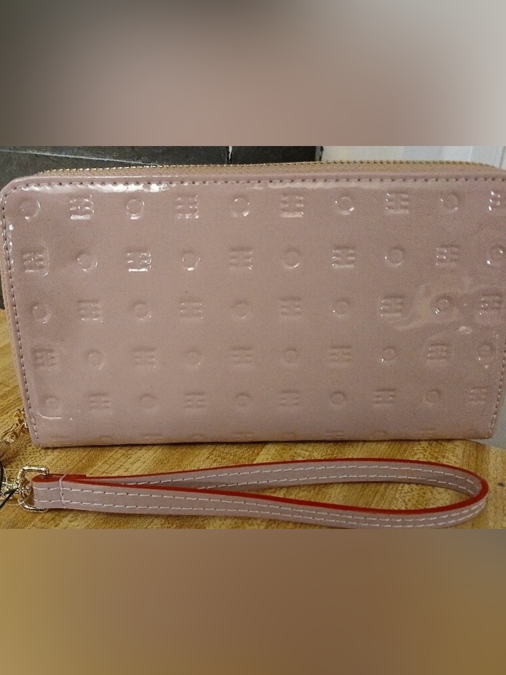 Arcadia Light Pink Patent Wristlet Clutch NWT W36